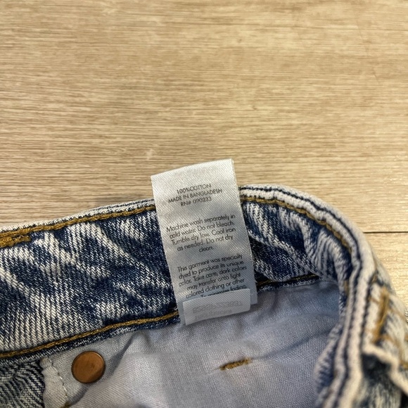 PacSun Blue Jean Mom Short High-Waisted Vintage Style - Picture 8 of 8